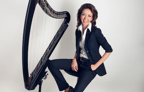 Miller Music Harfenistin Ekaterina